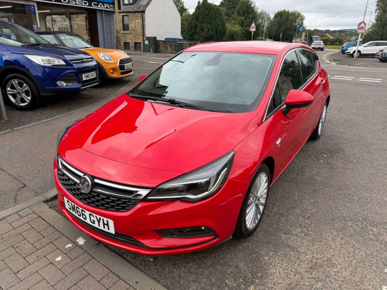A 2016 VAUXHALL ASTRA 1.4i Turbo Elite Hatchback 5dr Petrol Manual Euro 6 (150 ps) A 2016 VAUXHALL ASTRA 1.4i Turbo Elite Hatchback 5dr Petrol Manual Euro 6 (150 ps)