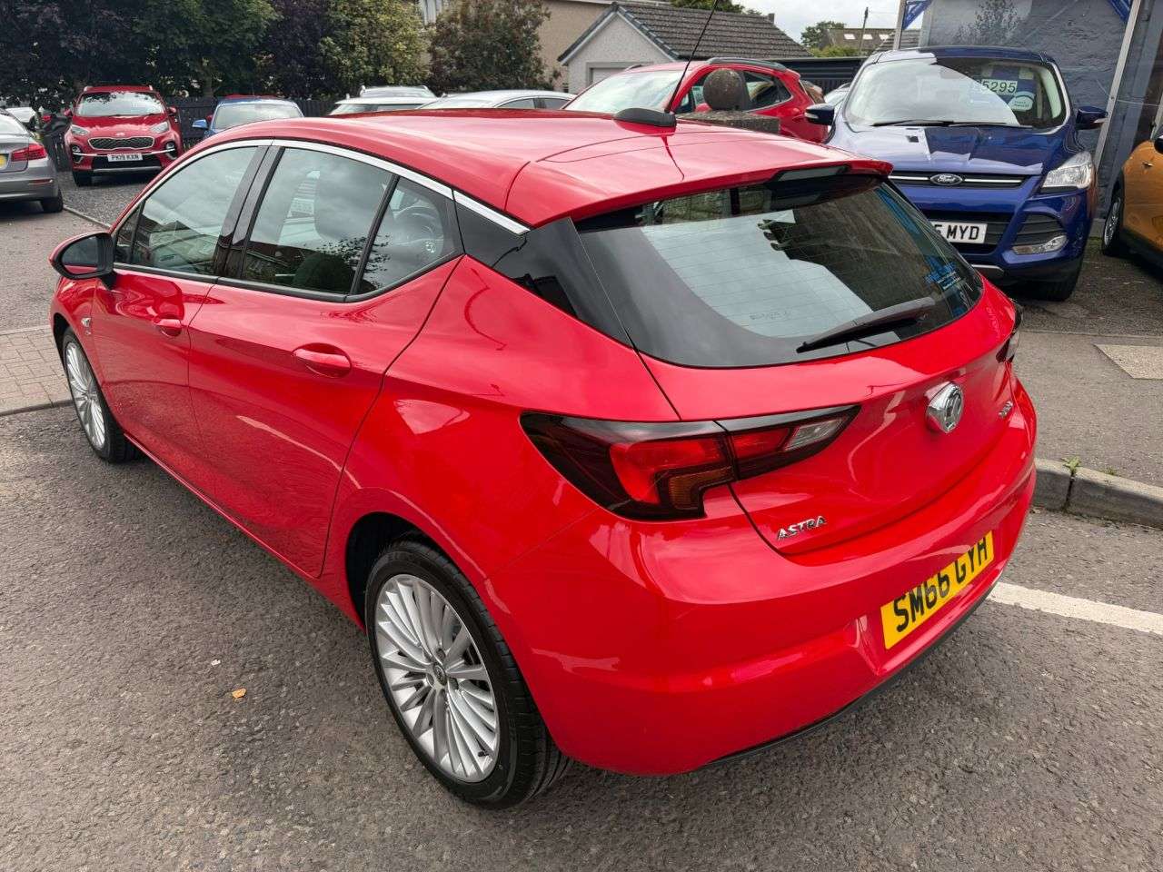 A 2016 VAUXHALL ASTRA 1.4i Turbo Elite Hatchback 5dr Petrol Manual Euro 6 (150 ps) A 2016 VAUXHALL ASTRA 1.4i Turbo Elite Hatchback 5dr Petrol Manual Euro 6 (150 ps)
