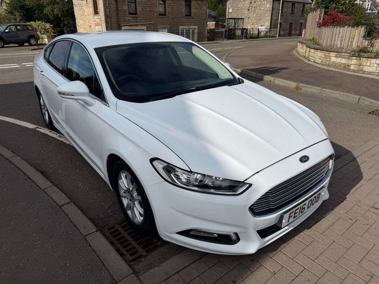 A 2016 FORD MONDEO 1.5 TDCi ECOnetic Zetec Hatchback 5dr Diesel Manual Euro 6 (s/s) (120 ps) A 2016 FORD MONDEO 1.5 TDCi ECOnetic Zetec Hatchback 5dr Diesel Manual Euro 6 (s/s) (120 ps)