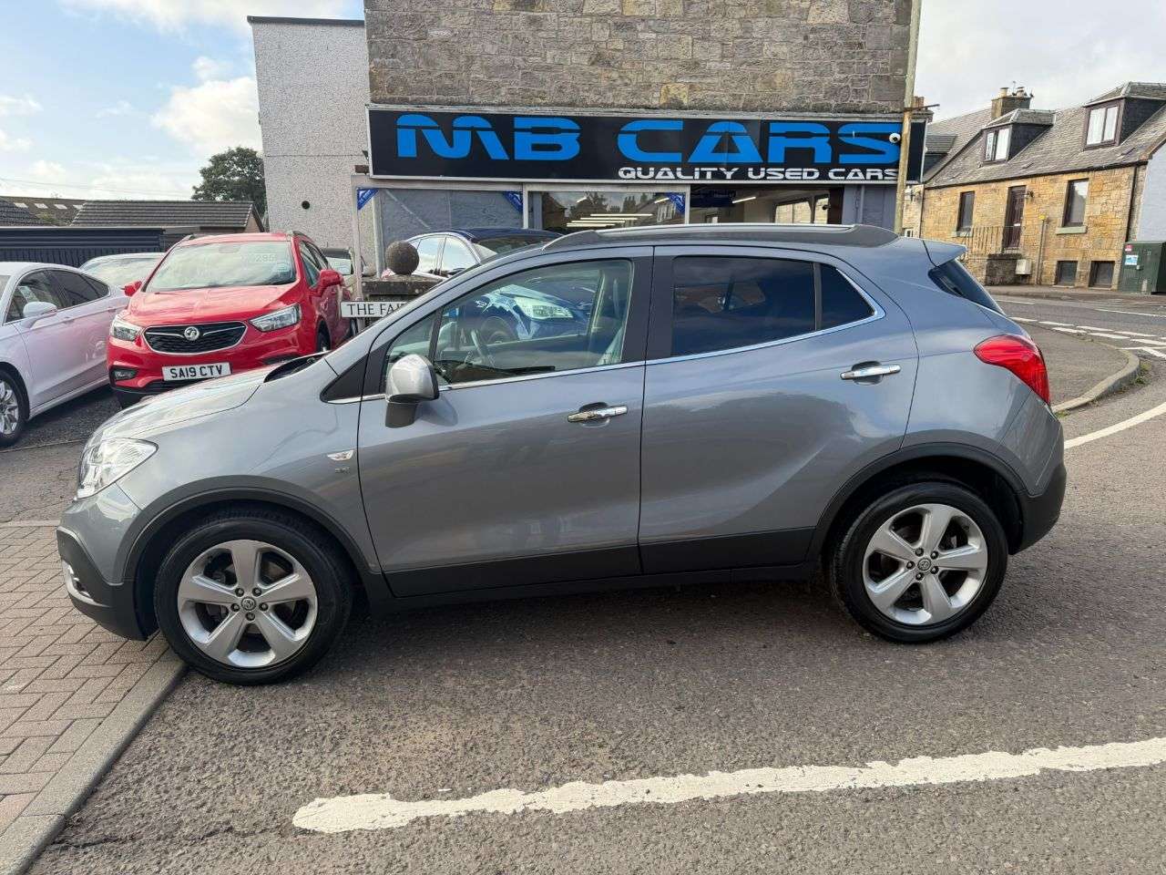 A 2014 VAUXHALL MOKKA 1.6 SE SUV 5dr Petrol Manual 2WD Euro 5 (s/s) (115 ps) A 2014 VAUXHALL MOKKA 1.6 SE SUV 5dr Petrol Manual 2WD Euro 5 (s/s) (115 ps)