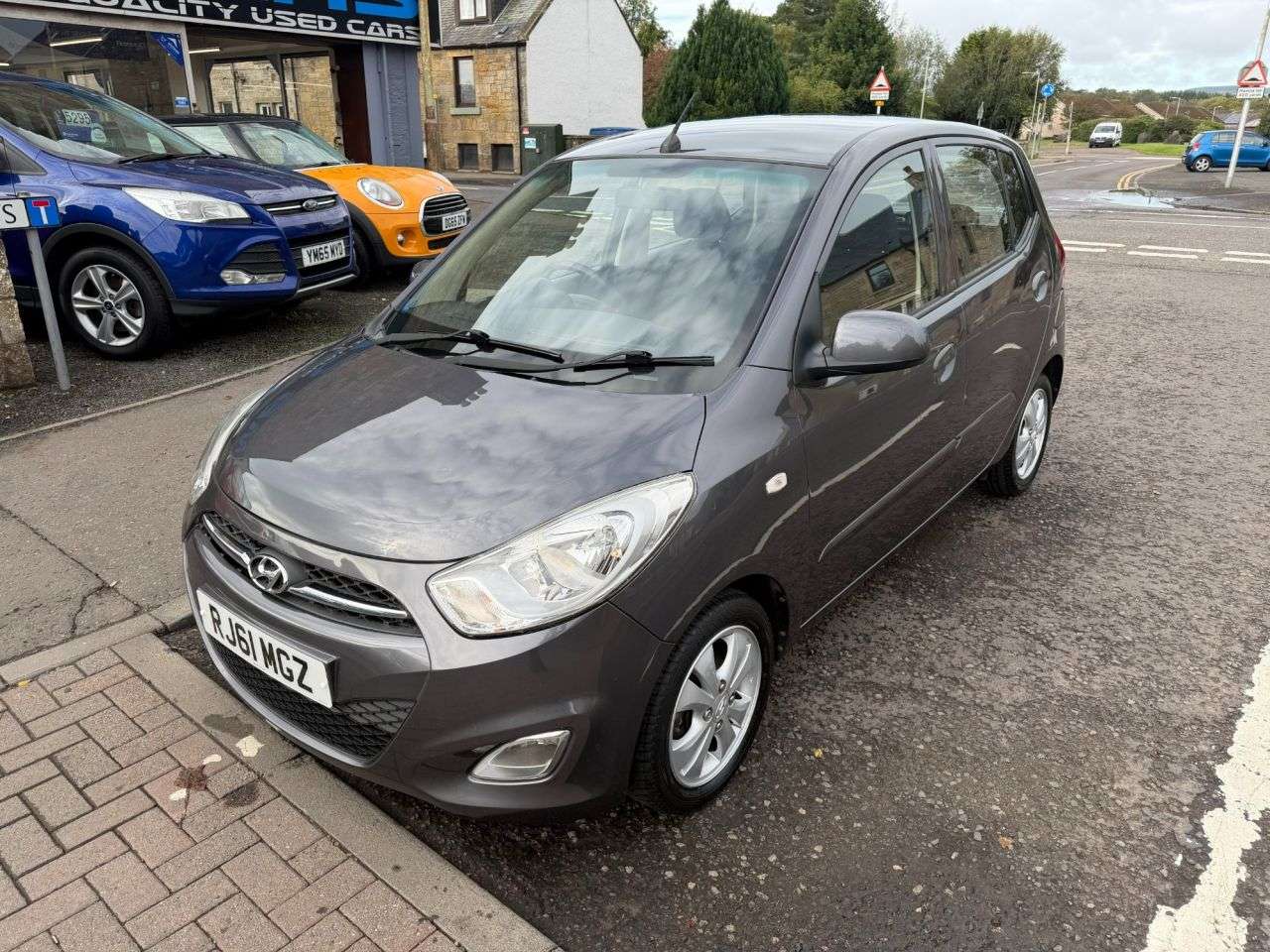 A 2011 HYUNDAI I10 1.2 Active Hatchback 5dr Petrol Manual Euro 5 (85 bhp) A 2011 HYUNDAI I10 1.2 Active Hatchback 5dr Petrol Manual Euro 5 (85 bhp)
