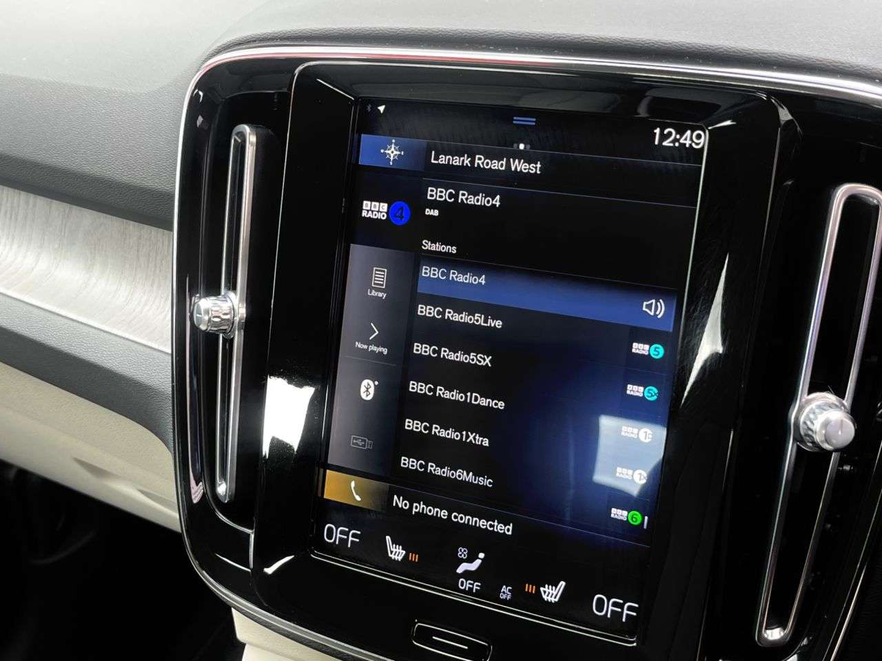 2020 VOLVO XC40 2020 VOLVO XC40