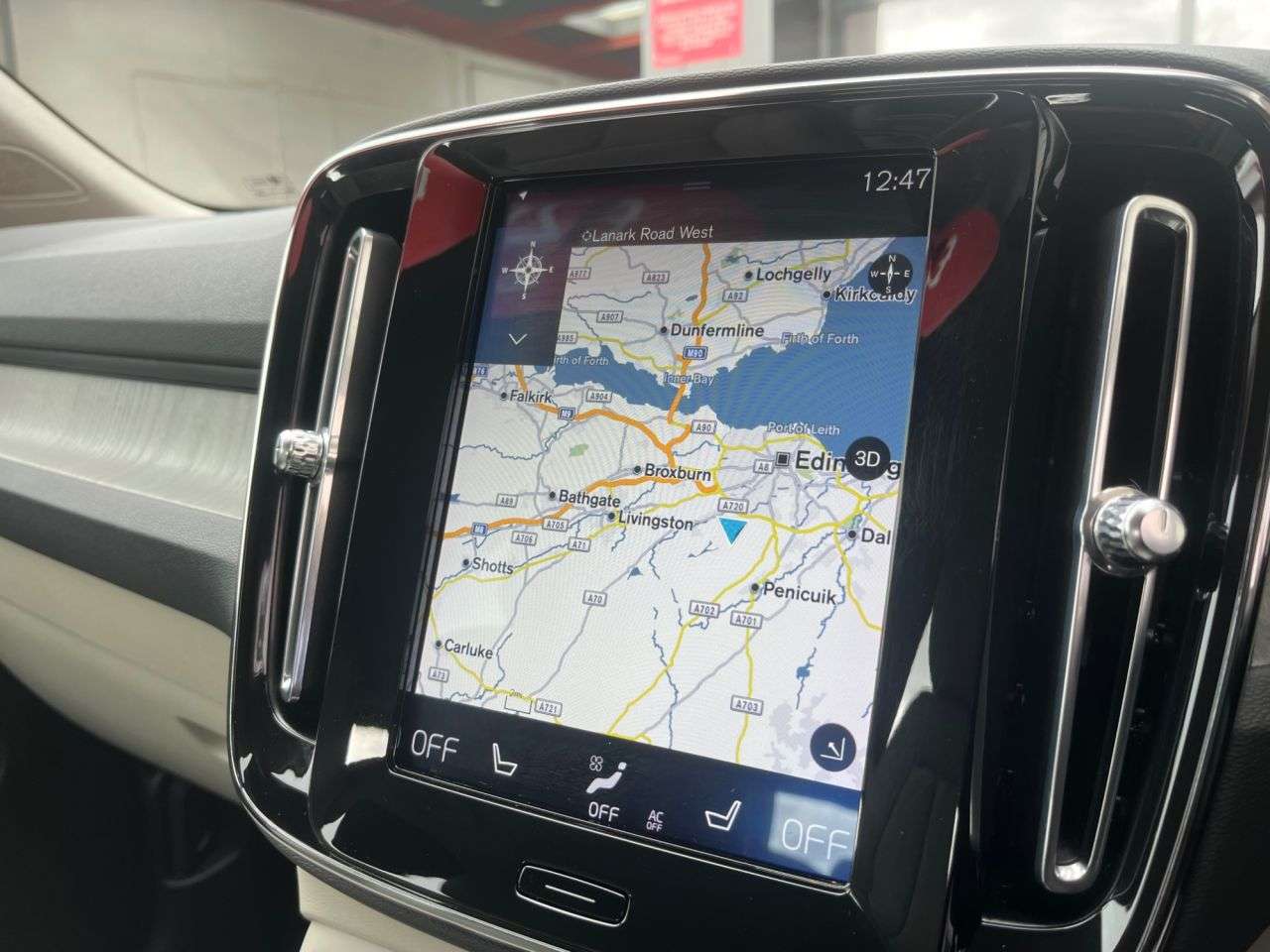 2020 VOLVO XC40 2020 VOLVO XC40