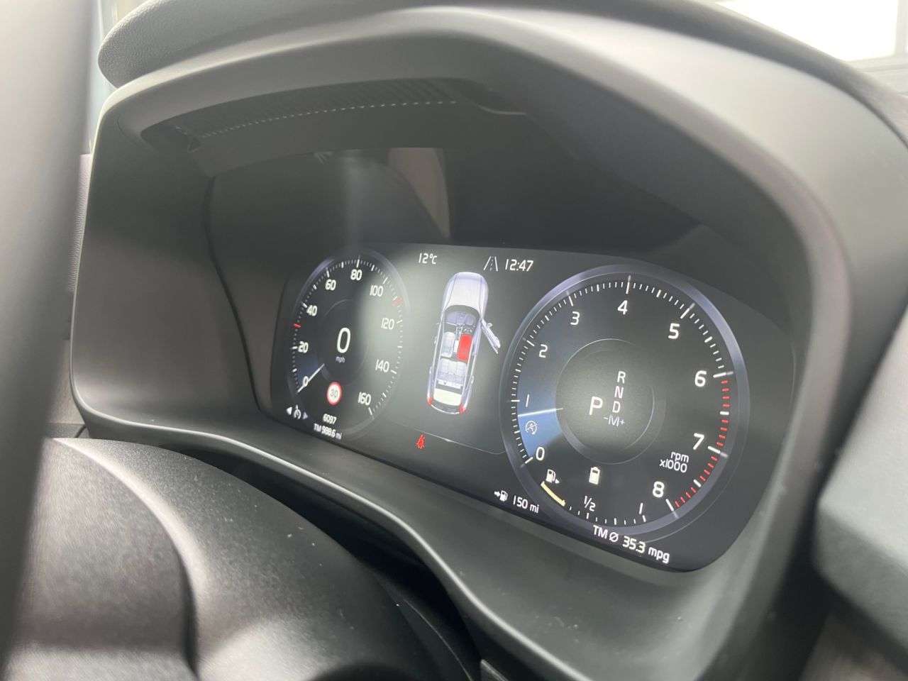 2020 VOLVO XC40 2020 VOLVO XC40