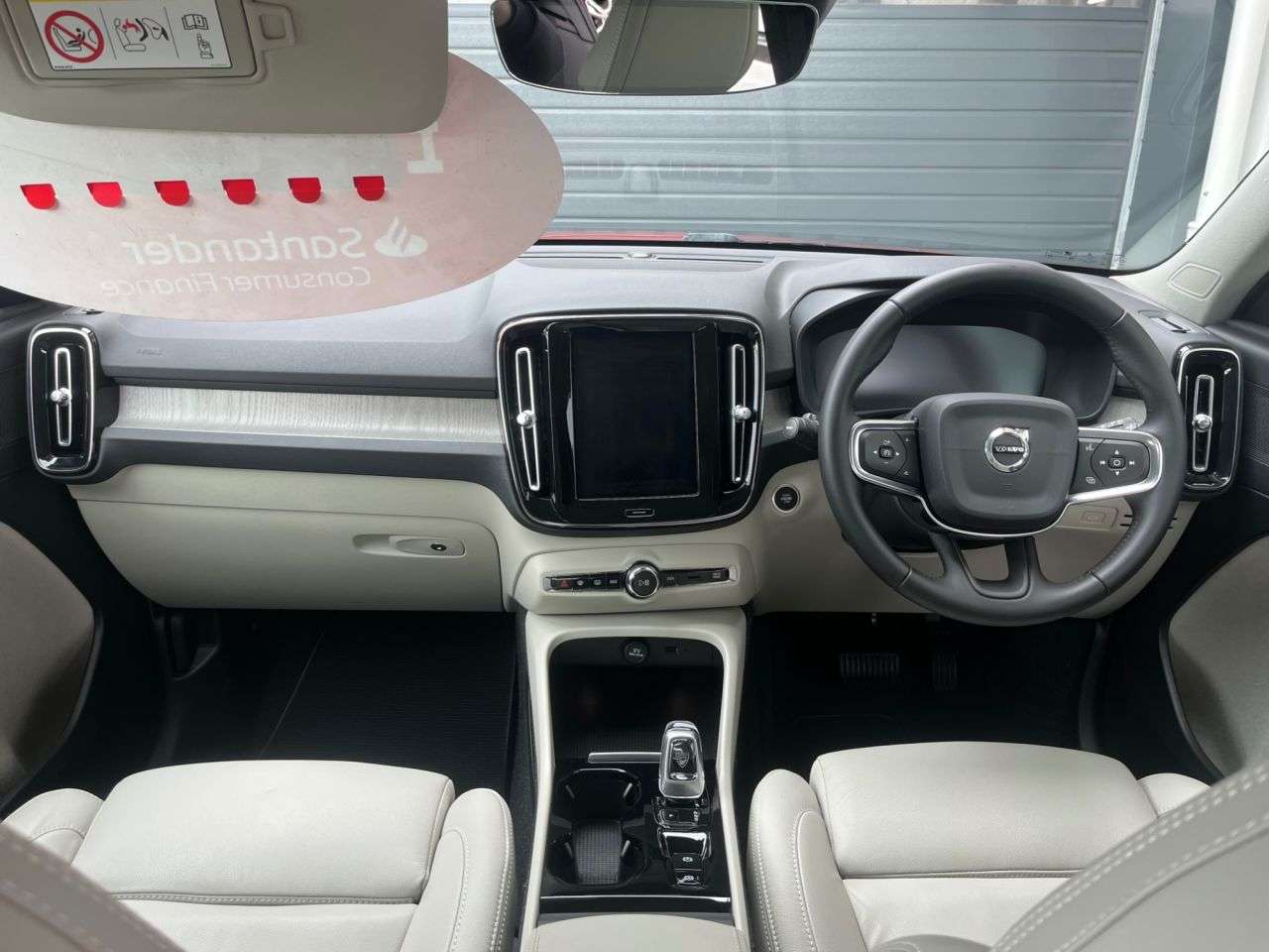 2020 VOLVO XC40 2020 VOLVO XC40