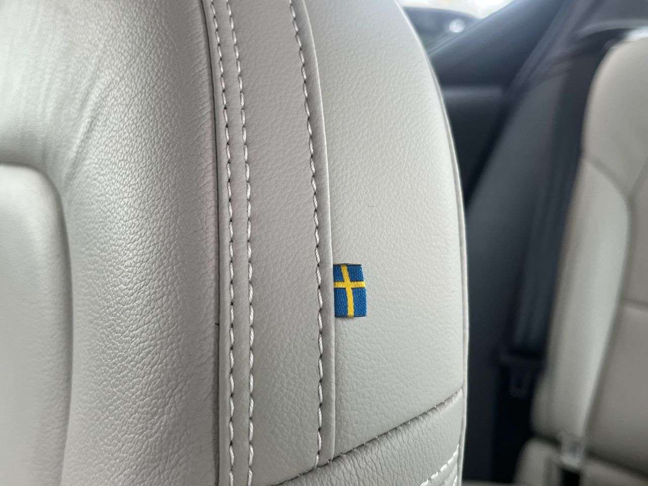 2020 VOLVO XC40 2020 VOLVO XC40