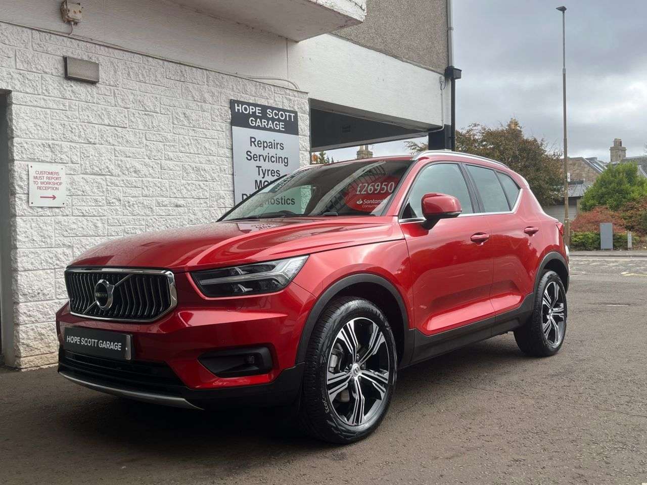2020 VOLVO XC40 2020 VOLVO XC40
