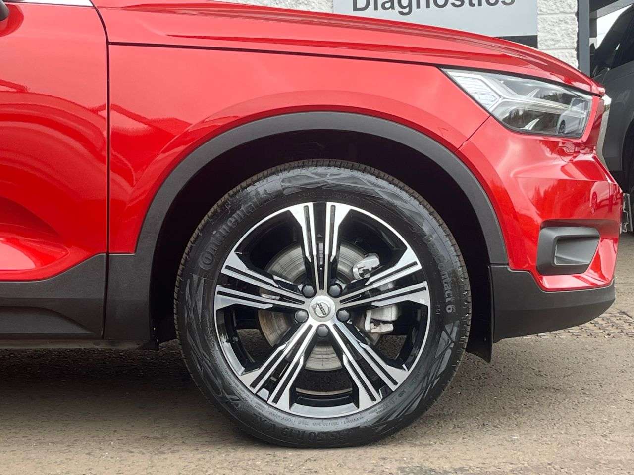 2020 VOLVO XC40 2020 VOLVO XC40