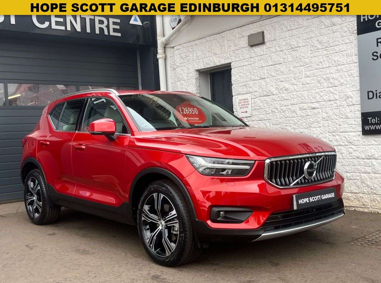 2020 VOLVO XC40 2020 VOLVO XC40