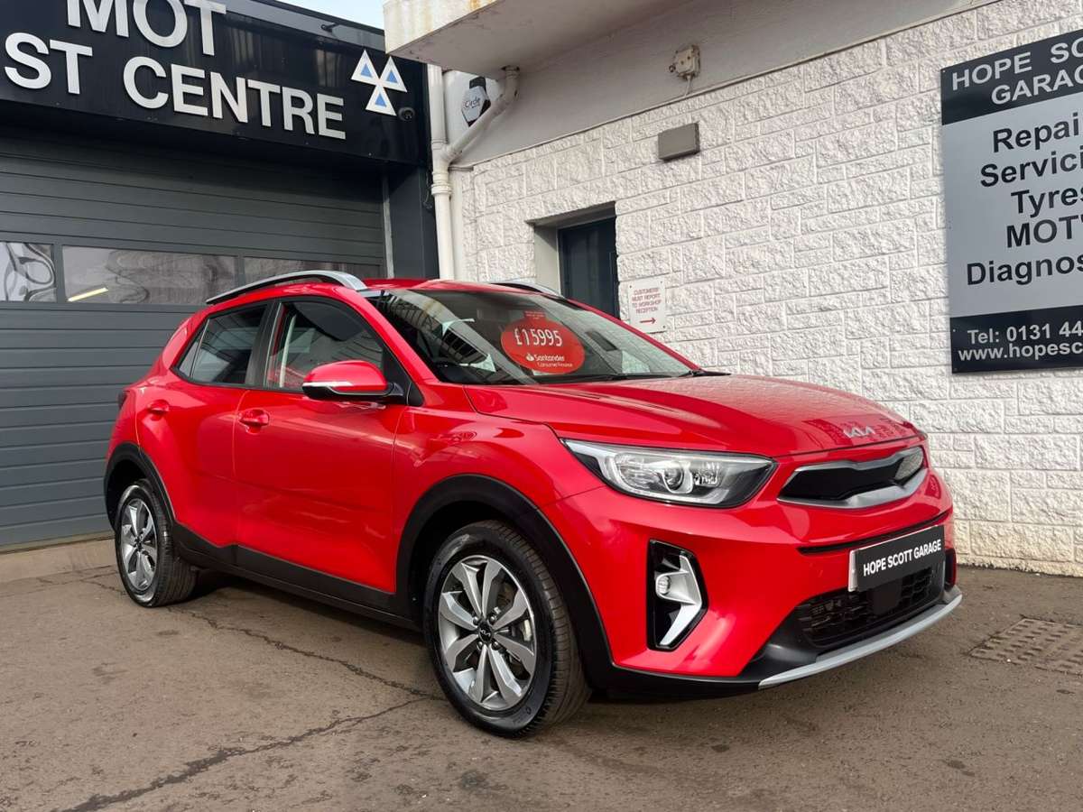 Check out this Kia Stonic 2023 Petrol Automatic