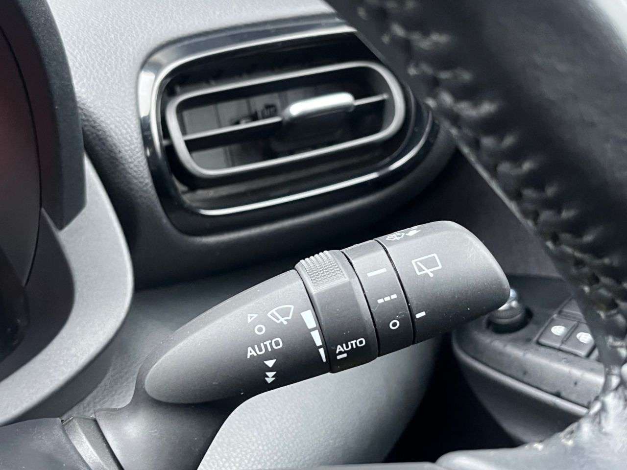 2022 TOYOTA YARIS 2022 TOYOTA YARIS