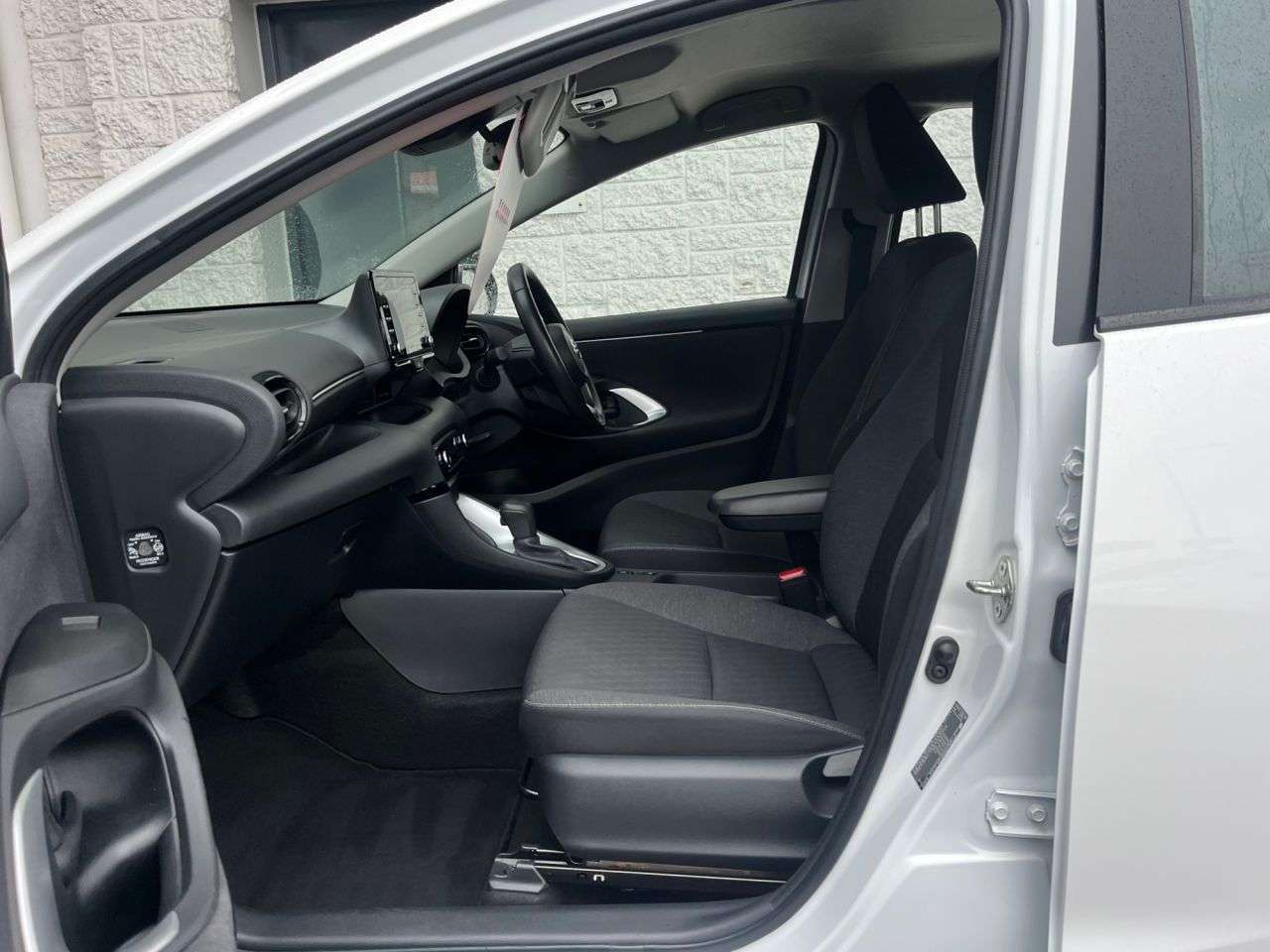 2022 TOYOTA YARIS 2022 TOYOTA YARIS