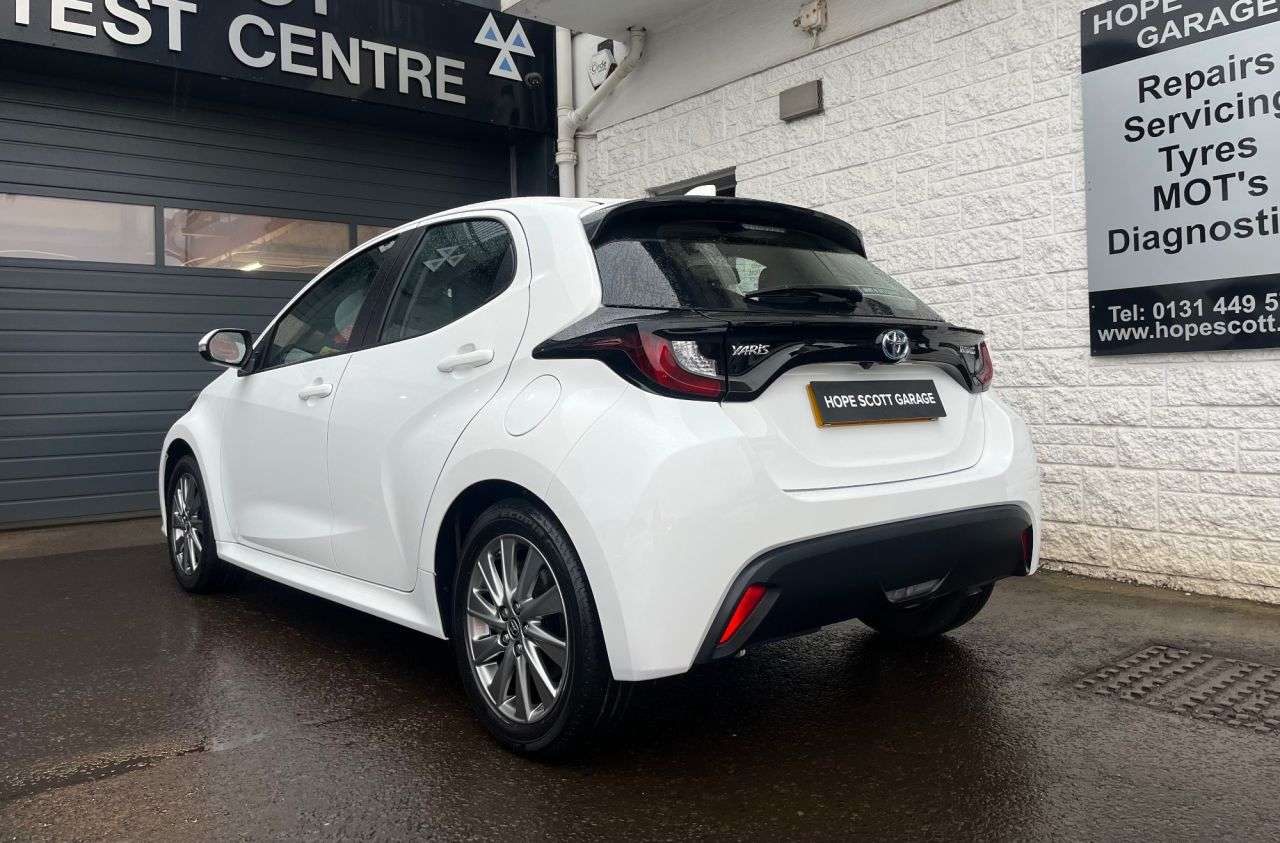 2022 TOYOTA YARIS 2022 TOYOTA YARIS