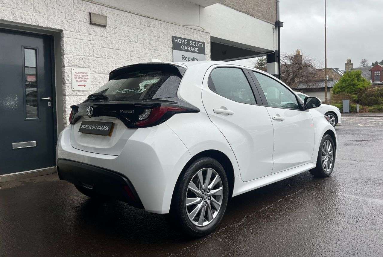 2022 TOYOTA YARIS 2022 TOYOTA YARIS