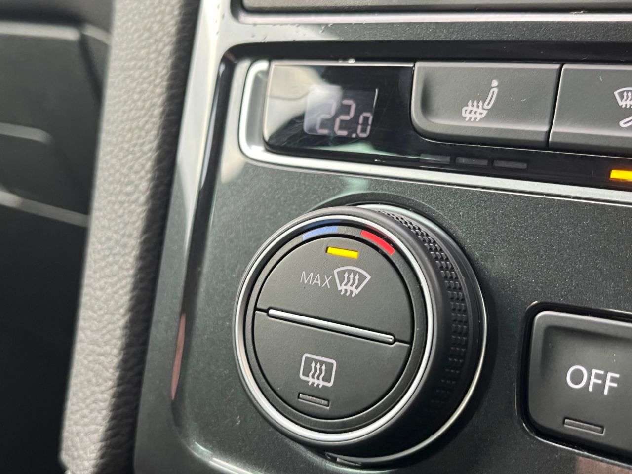 2020 VOLKSWAGEN GOLF SV 2020 VOLKSWAGEN GOLF SV