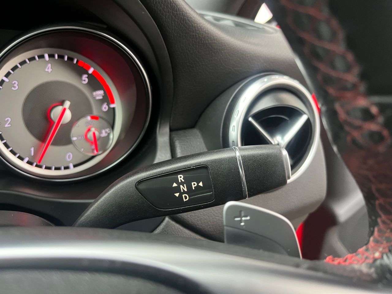 2016 MERCEDES-BENZ GLA 2016 MERCEDES-BENZ GLA