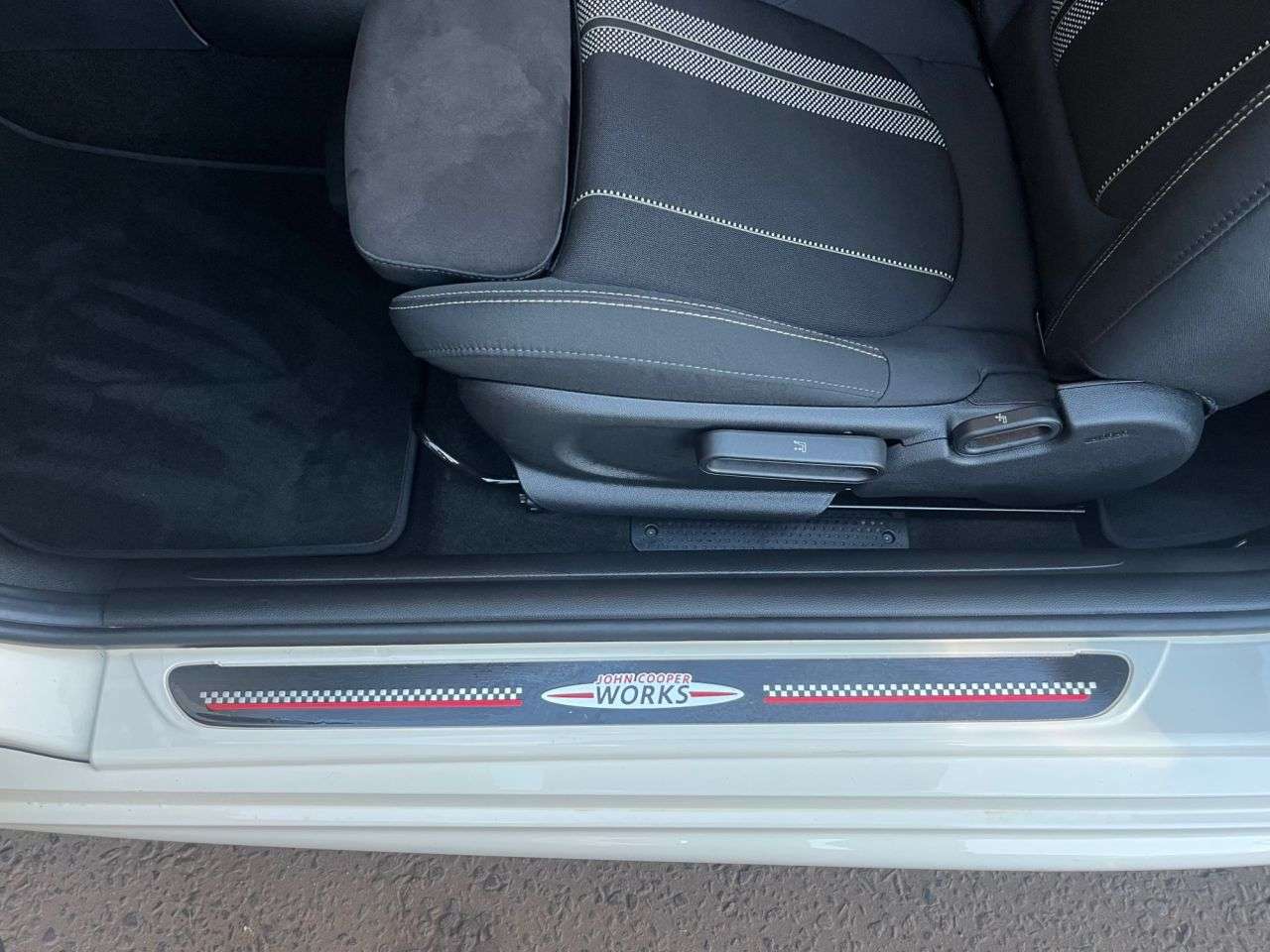 2021 MINI HATCH 2021 MINI HATCH