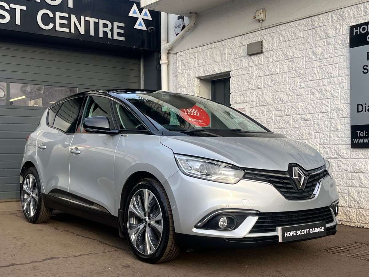 Check out this Renault Scenic 2017 Diesel Manual