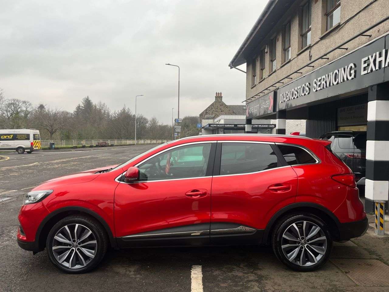 A 2019 RENAULT KADJAR 1.3 TCe S Edition SUV 5dr Petrol Manual Euro 6 (s/s) (160 ps) ***CAMERA+NAV A 2019 RENAULT KADJAR 1.3 TCe S Edition SUV 5dr Petrol Manual Euro 6 (s/s) (160 ps) ***CAMERA+NAV