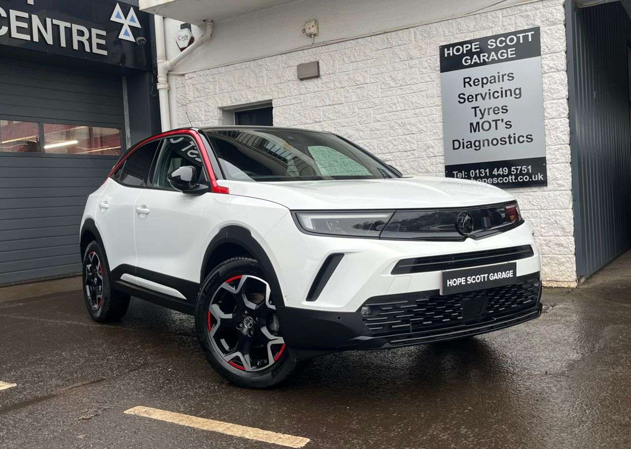 A 2022 VAUXHALL MOKKA 1.2 Turbo GS Line SUV 5dr Petrol Manual Euro 6 (s/s) (130 ps) ***ONE OWNER+ A 2022 VAUXHALL MOKKA 1.2 Turbo GS Line SUV 5dr Petrol Manual Euro 6 (s/s) (130 ps) ***ONE OWNER+