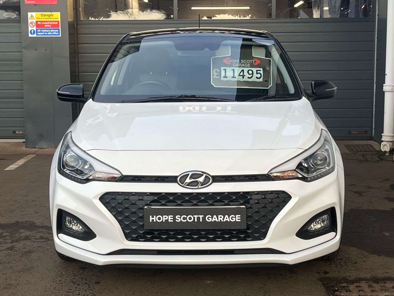 A 2019 HYUNDAI I20 1.2 Play Hatchback 5dr Petrol Manual Euro 6 (s/s) (84 ps) ***CAMERA+NAV+CRU A 2019 HYUNDAI I20 1.2 Play Hatchback 5dr Petrol Manual Euro 6 (s/s) (84 ps) ***CAMERA+NAV+CRU