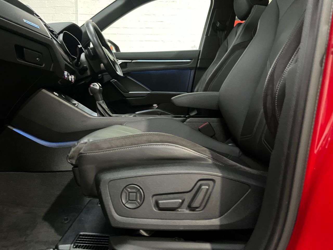 2019 AUDI Q3 2019 AUDI Q3