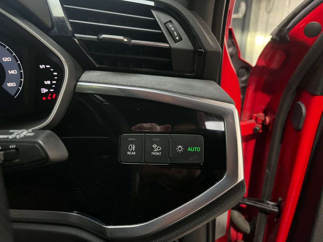 2019 AUDI Q3 2019 AUDI Q3