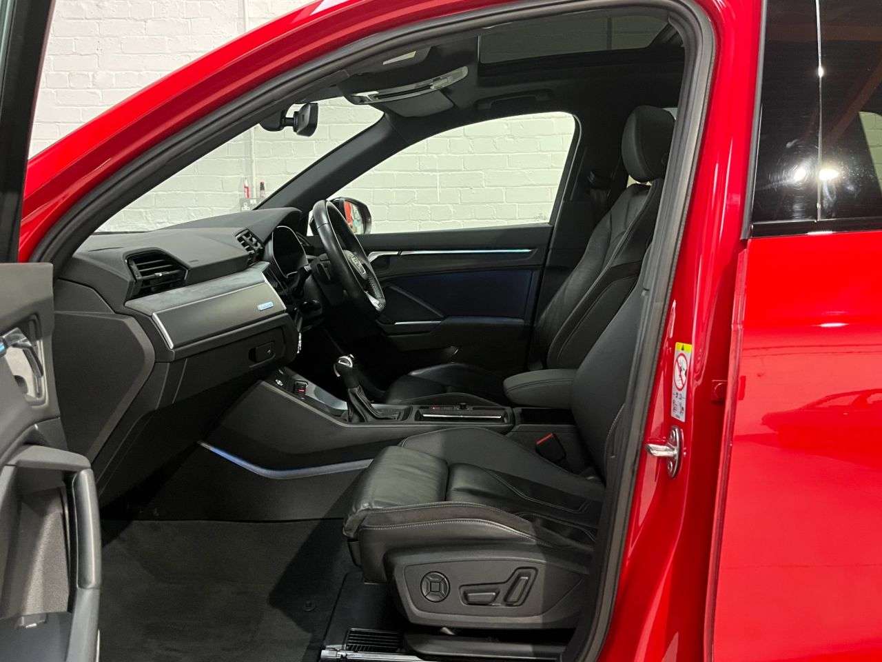 2019 AUDI Q3 2019 AUDI Q3