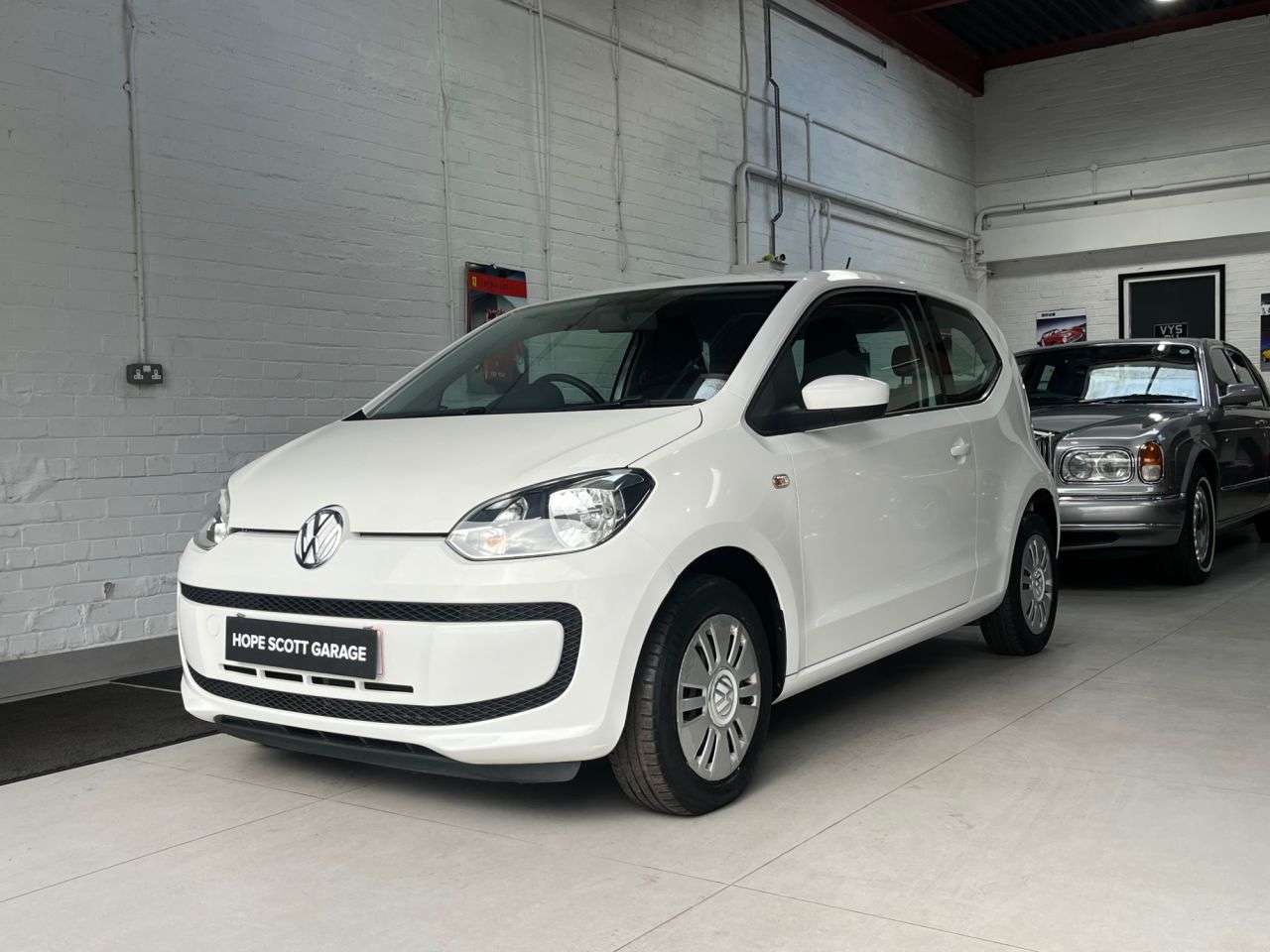 A 2016 VOLKSWAGEN UP! 1.0 Move up! Hatchback 3dr Petrol Manual Euro 6 (60 ps) ***ONE OWNER+£20 RO A 2016 VOLKSWAGEN UP! 1.0 Move up! Hatchback 3dr Petrol Manual Euro 6 (60 ps) ***ONE OWNER+£20 RO