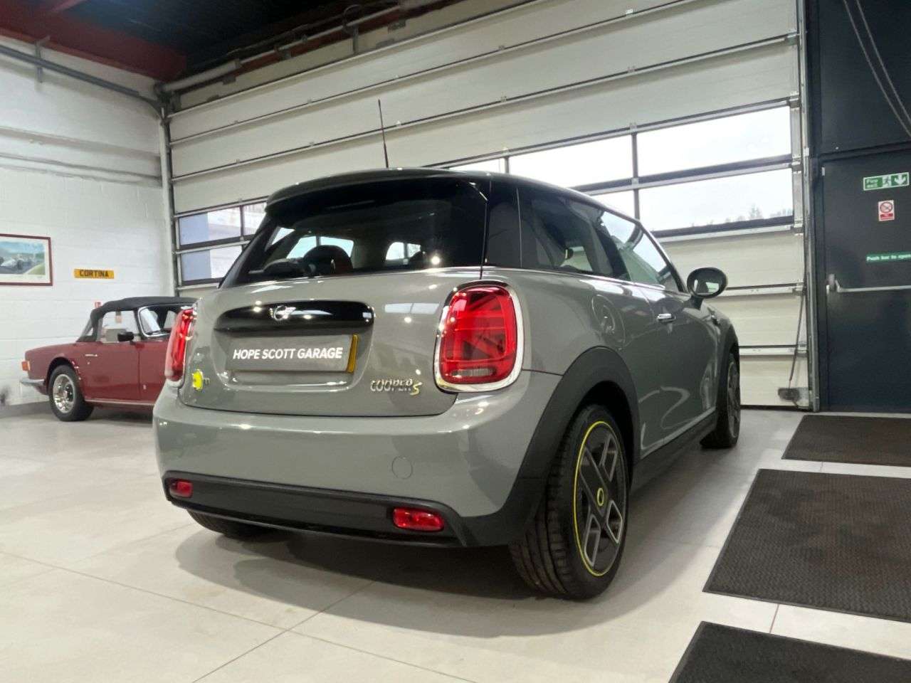 2021 MINI ELECTRIC HATCH 2021 MINI ELECTRIC HATCH