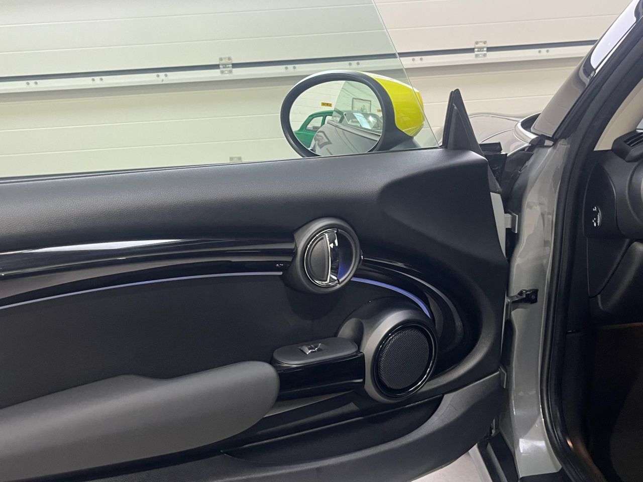 2021 MINI ELECTRIC HATCH 2021 MINI ELECTRIC HATCH