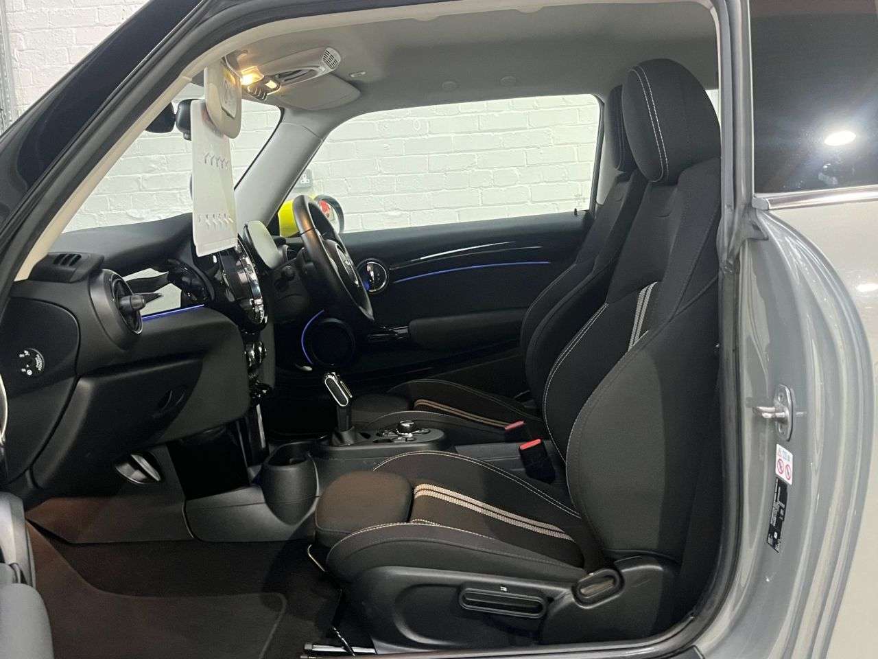 2021 MINI ELECTRIC HATCH 2021 MINI ELECTRIC HATCH