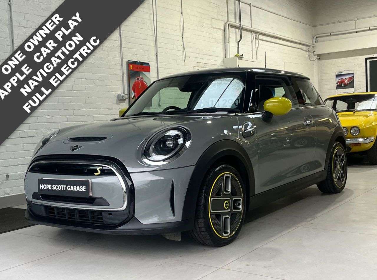 A 2021 MINI ELECTRIC HATCH Cooper SE 32.6kWh Level 1 Hatchback 3dr Electric Auto (184 ps) ***1Owner,Ap A 2021 MINI ELECTRIC HATCH Cooper SE 32.6kWh Level 1 Hatchback 3dr Electric Auto (184 ps) ***1Owner,Ap