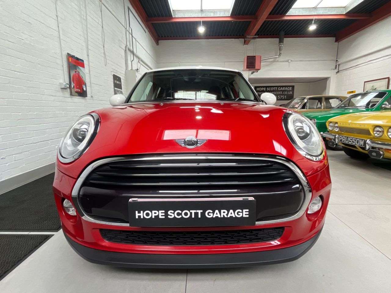 A 2018 MINI HATCH 1.5 Cooper Hatchback 5dr Petrol Steptronic Euro 6 (s/s) (136 ps) ***12 MONT A 2018 MINI HATCH 1.5 Cooper Hatchback 5dr Petrol Steptronic Euro 6 (s/s) (136 ps) ***12 MONT