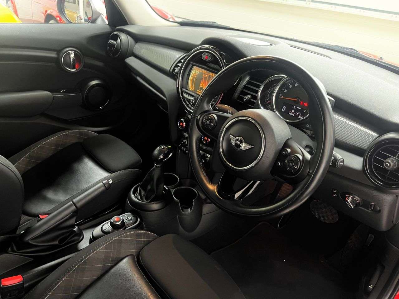 2018 MINI HATCH 2018 MINI HATCH