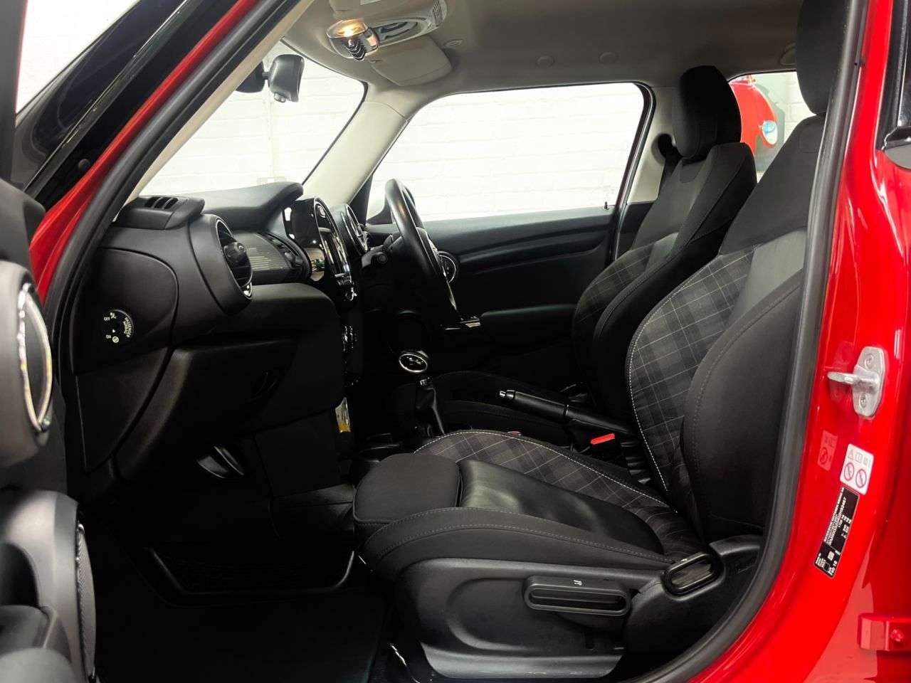 2018 MINI HATCH 2018 MINI HATCH