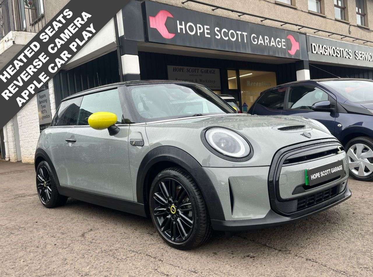 A 2022 MINI ELECTRIC HATCH Cooper SE 32.6kWh Level 2 Hatchback 3dr Electric Auto (184 ps) ***HEATED SE A 2022 MINI ELECTRIC HATCH Cooper SE 32.6kWh Level 2 Hatchback 3dr Electric Auto (184 ps) ***HEATED SE