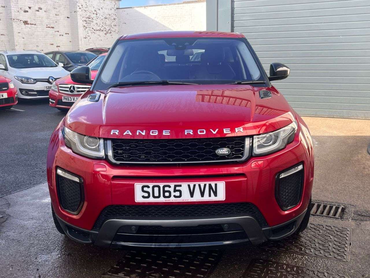 A 2016 LAND ROVER RANGE ROVER EVOQUE 2.0 TD4 HSE Dynamic SUV 5dr Diesel Auto 4WD Euro 6 (s/s) (180 ps) ***HEAD U A 2016 LAND ROVER RANGE ROVER EVOQUE 2.0 TD4 HSE Dynamic SUV 5dr Diesel Auto 4WD Euro 6 (s/s) (180 ps) ***HEAD U
