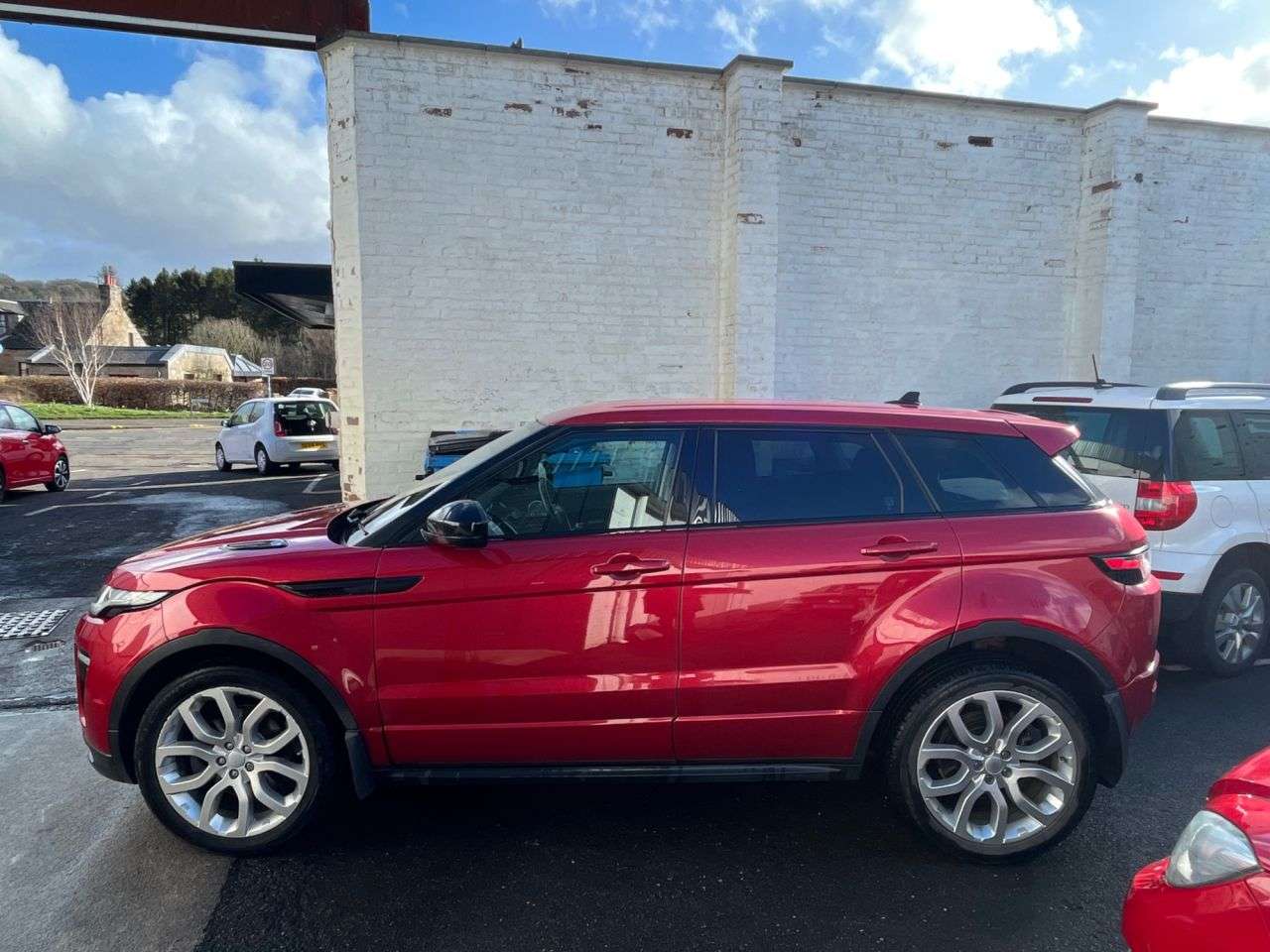 A 2016 LAND ROVER RANGE ROVER EVOQUE 2.0 TD4 HSE Dynamic SUV 5dr Diesel Auto 4WD Euro 6 (s/s) (180 ps) ***HEAD U A 2016 LAND ROVER RANGE ROVER EVOQUE 2.0 TD4 HSE Dynamic SUV 5dr Diesel Auto 4WD Euro 6 (s/s) (180 ps) ***HEAD U