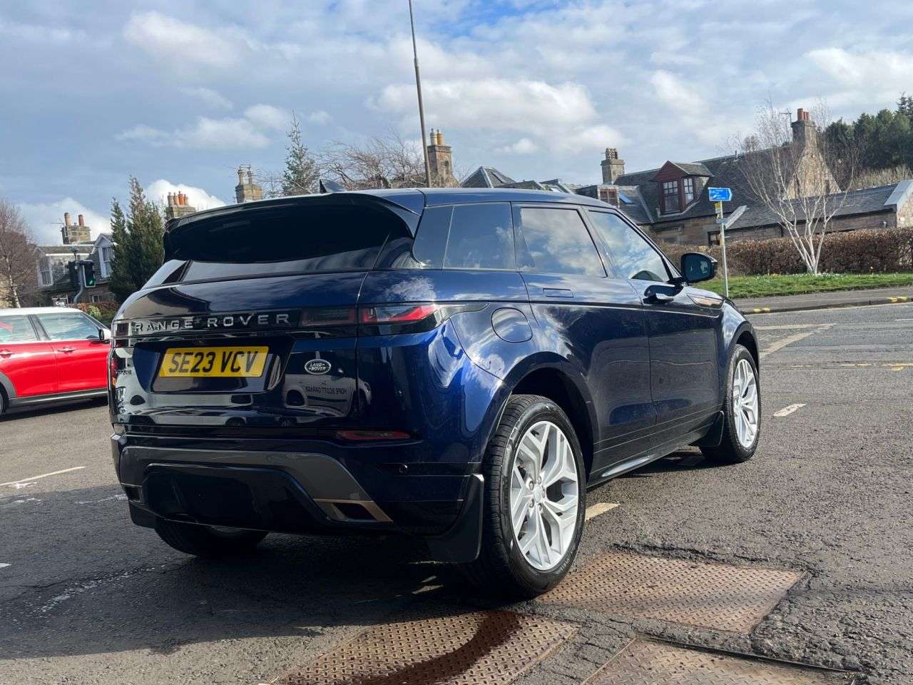 A 2023 LAND ROVER RANGE ROVER EVOQUE 2.0 P250 MHEV R-Dynamic S SUV 5dr Petrol Auto 4WD Euro 6 (s/s) (249 ps) *** A 2023 LAND ROVER RANGE ROVER EVOQUE 2.0 P250 MHEV R-Dynamic S SUV 5dr Petrol Auto 4WD Euro 6 (s/s) (249 ps) ***
