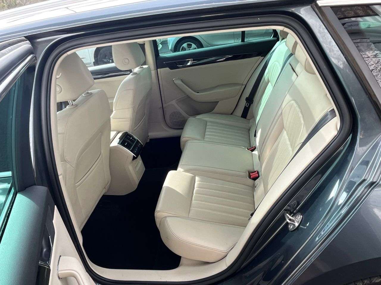 2020 SKODA SUPERB 2020 SKODA SUPERB