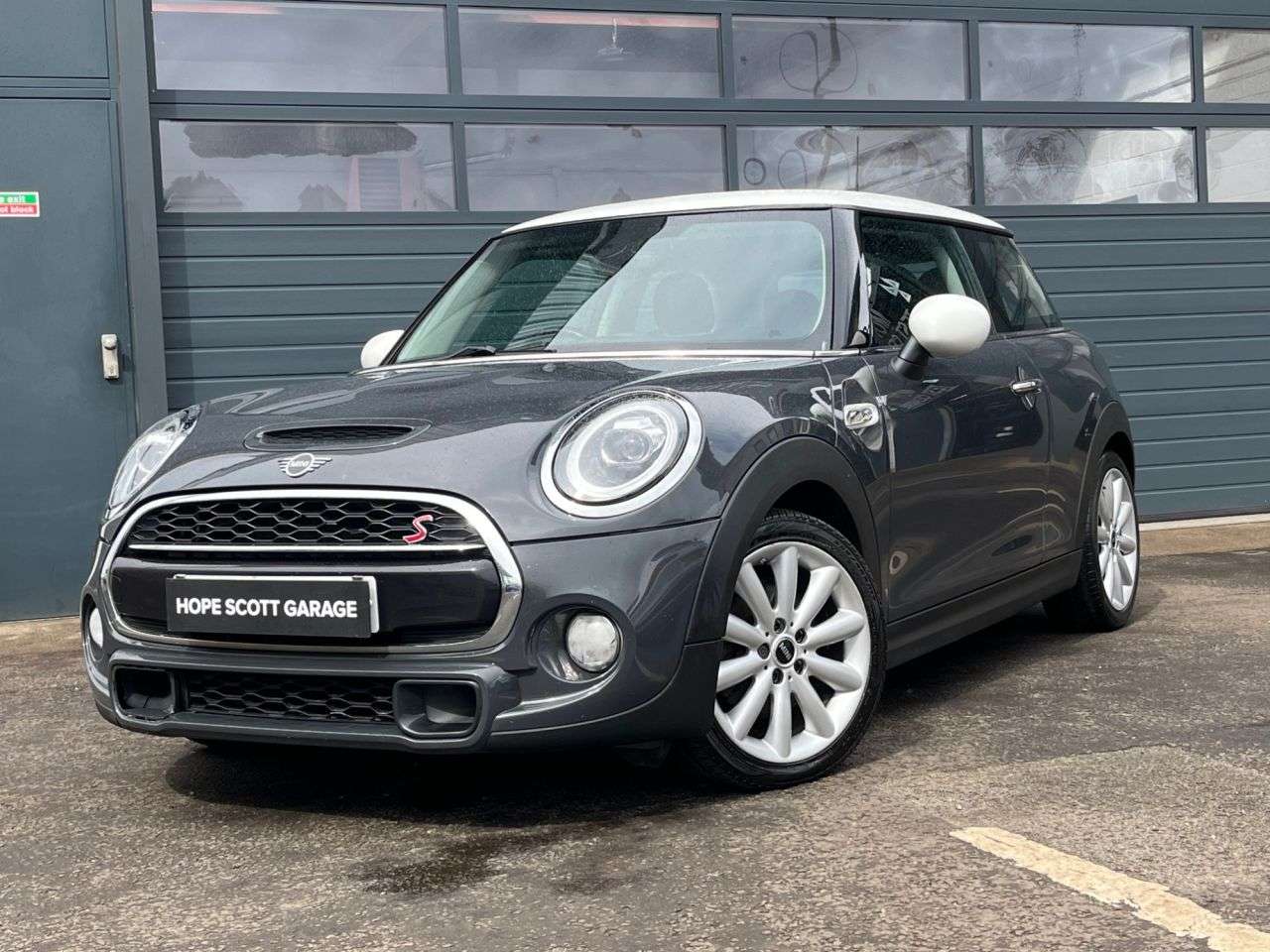 A 2019 MINI HATCH 2.0 Cooper S Classic Hatchback 3dr Petrol Manual Euro 6 (s/s) (192 ps) ***H A 2019 MINI HATCH 2.0 Cooper S Classic Hatchback 3dr Petrol Manual Euro 6 (s/s) (192 ps) ***H