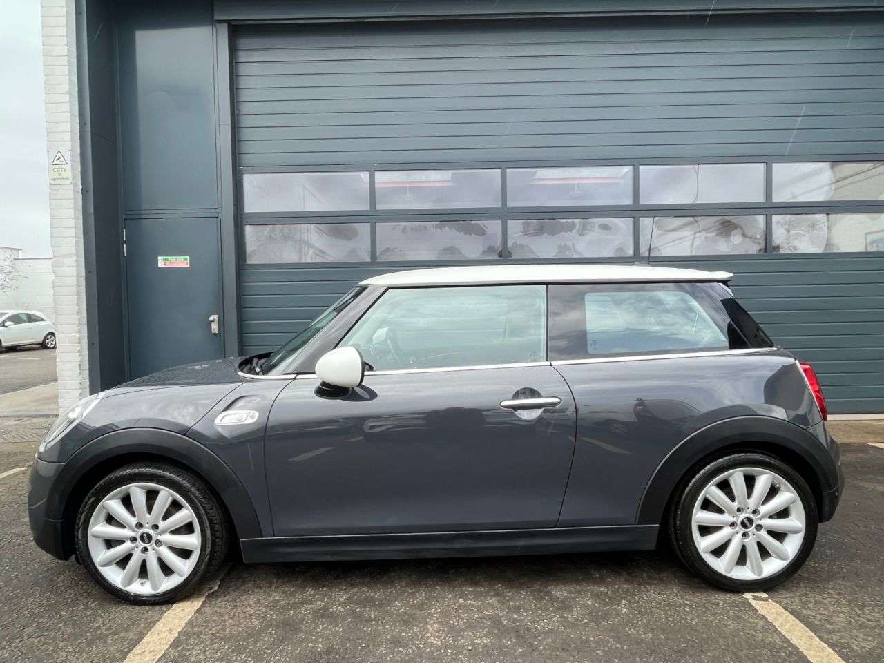 A 2019 MINI HATCH 2.0 Cooper S Classic Hatchback 3dr Petrol Manual Euro 6 (s/s) (192 ps) ***H A 2019 MINI HATCH 2.0 Cooper S Classic Hatchback 3dr Petrol Manual Euro 6 (s/s) (192 ps) ***H