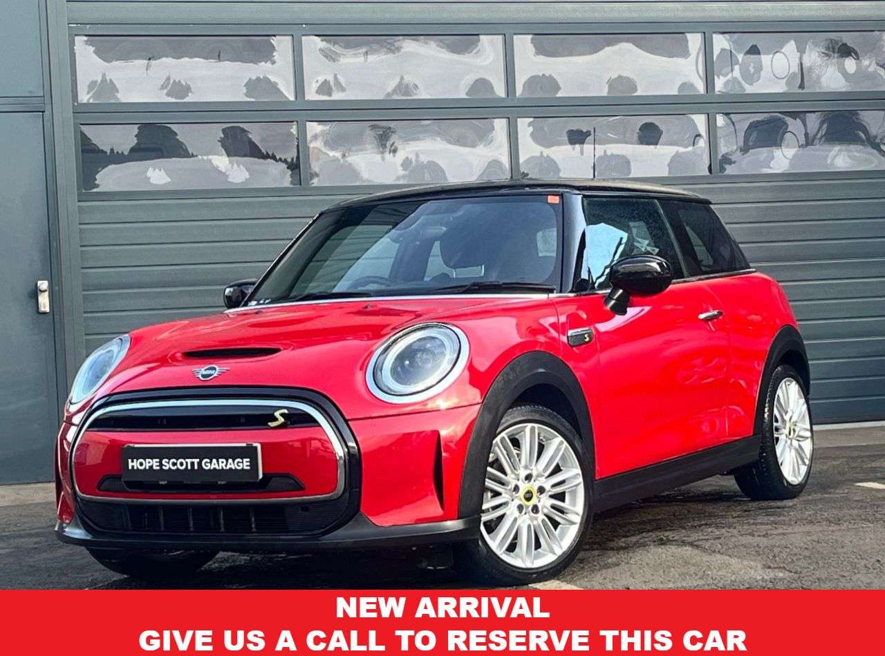 A 2023 MINI ELECTRIC HATCH Cooper SE 32.6kWh Level 2 Hatchback 3dr Electric Auto (184 ps) ***1OWNER+CA A 2023 MINI ELECTRIC HATCH Cooper SE 32.6kWh Level 2 Hatchback 3dr Electric Auto (184 ps) ***1OWNER+CA