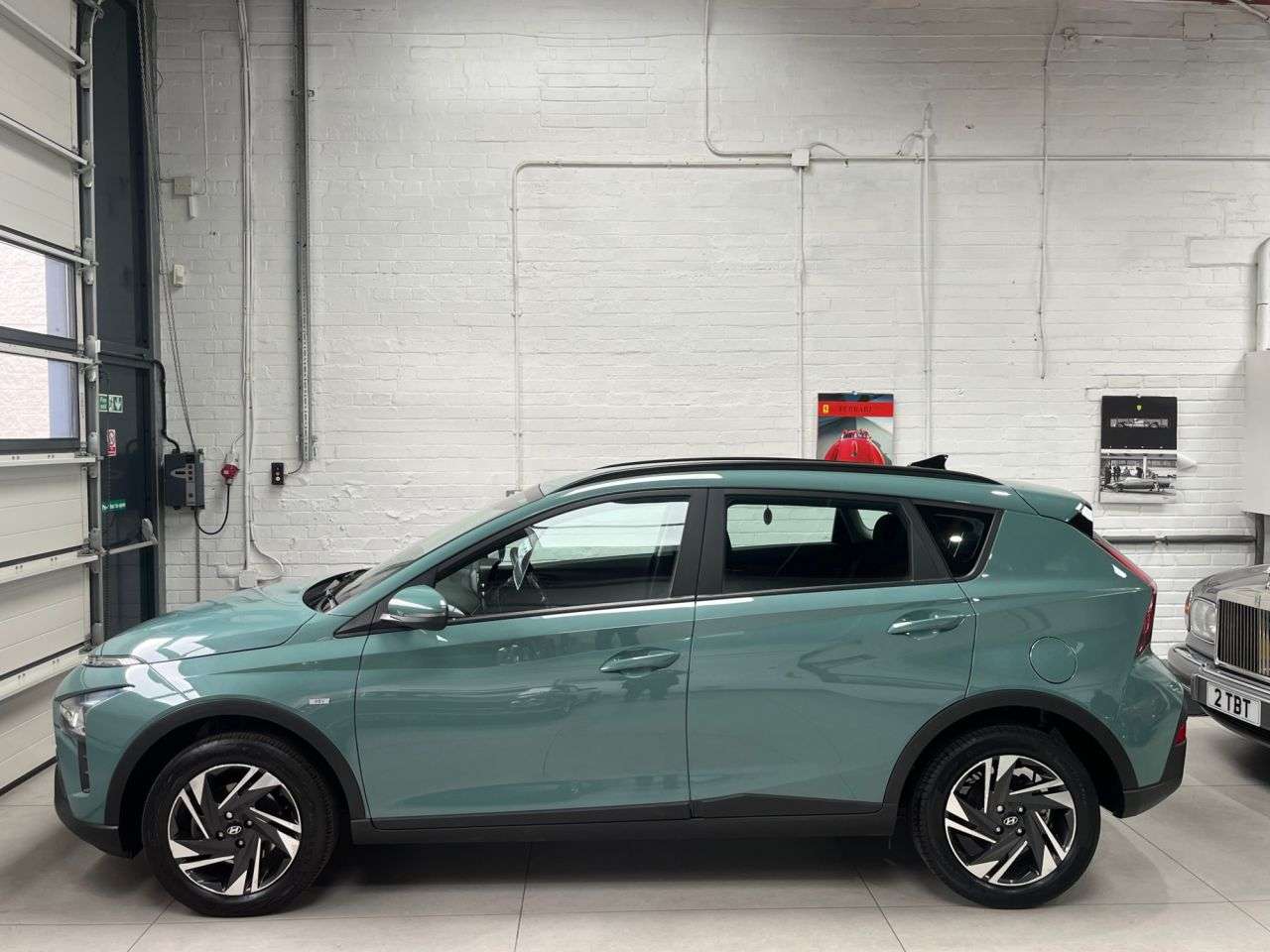 A 2023 HYUNDAI BAYON 1.0 T-GDi MHEV SE Connect SUV 5dr Petrol Hybrid Manual Euro 6 (s/s) (100 ps A 2023 HYUNDAI BAYON 1.0 T-GDi MHEV SE Connect SUV 5dr Petrol Hybrid Manual Euro 6 (s/s) (100 ps