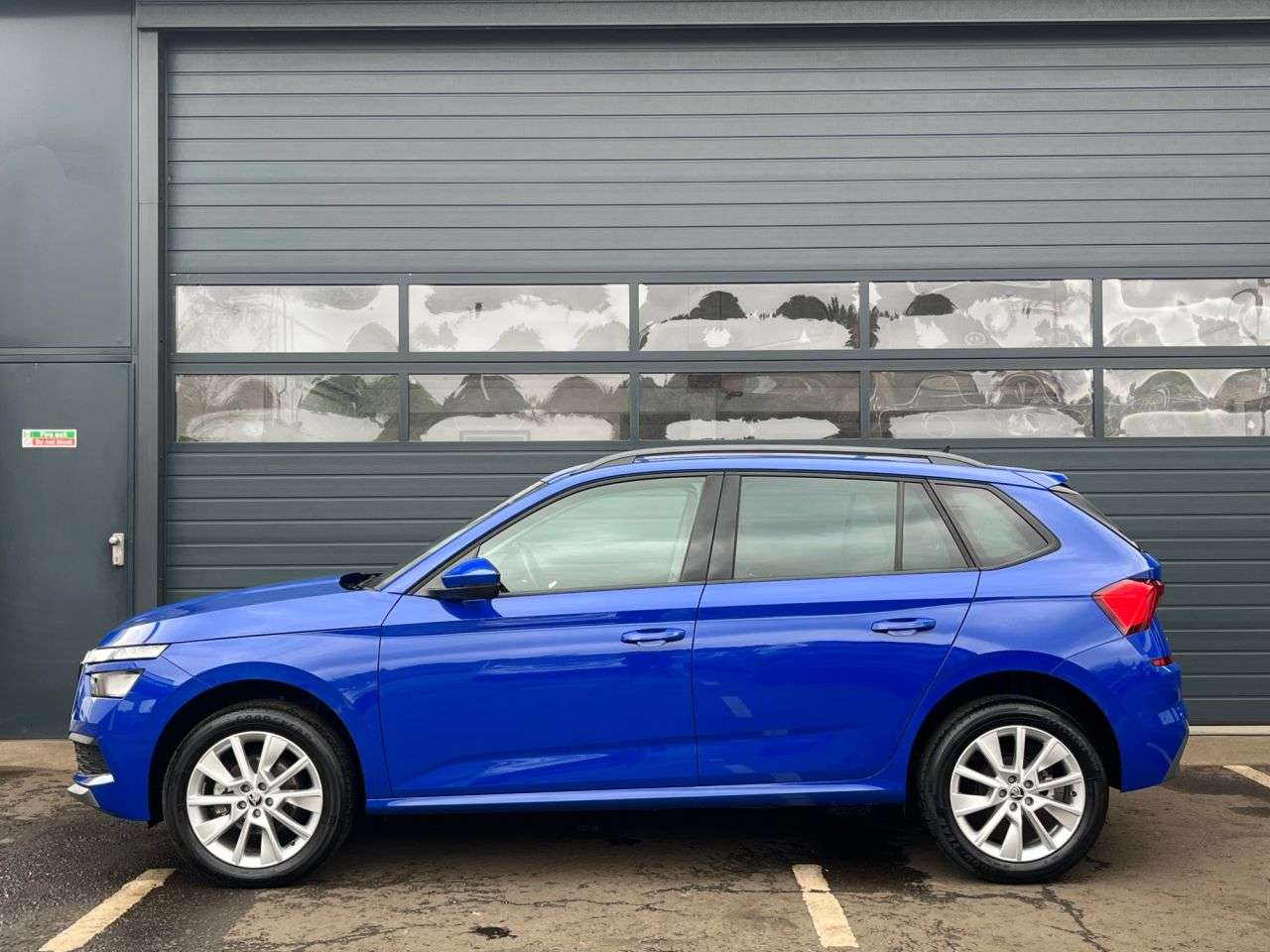 A 2023 SKODA KAMIQ 1.0 TSI SE Drive SUV 5dr Petrol Manual Euro 6 (s/s) (95 ps) ***ONE OWNER+NA A 2023 SKODA KAMIQ 1.0 TSI SE Drive SUV 5dr Petrol Manual Euro 6 (s/s) (95 ps) ***ONE OWNER+NA