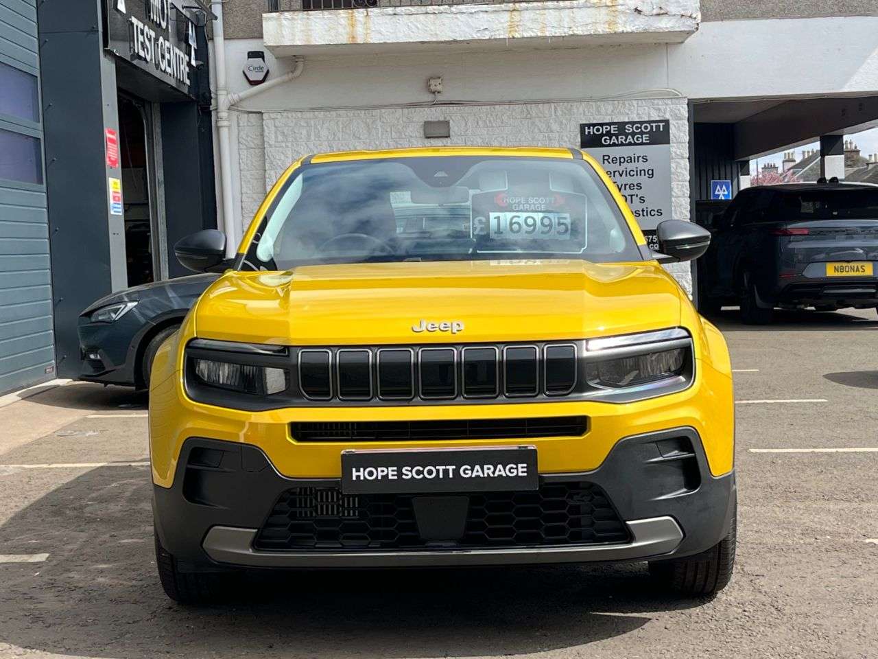 A 2025 JEEP AVENGER 1.2 e-Hybrid Longitude SUV 5dr Petrol Hybrid e-DCT Euro 6 (s/s) (100 ps) ** A 2025 JEEP AVENGER 1.2 e-Hybrid Longitude SUV 5dr Petrol Hybrid e-DCT Euro 6 (s/s) (100 ps) **