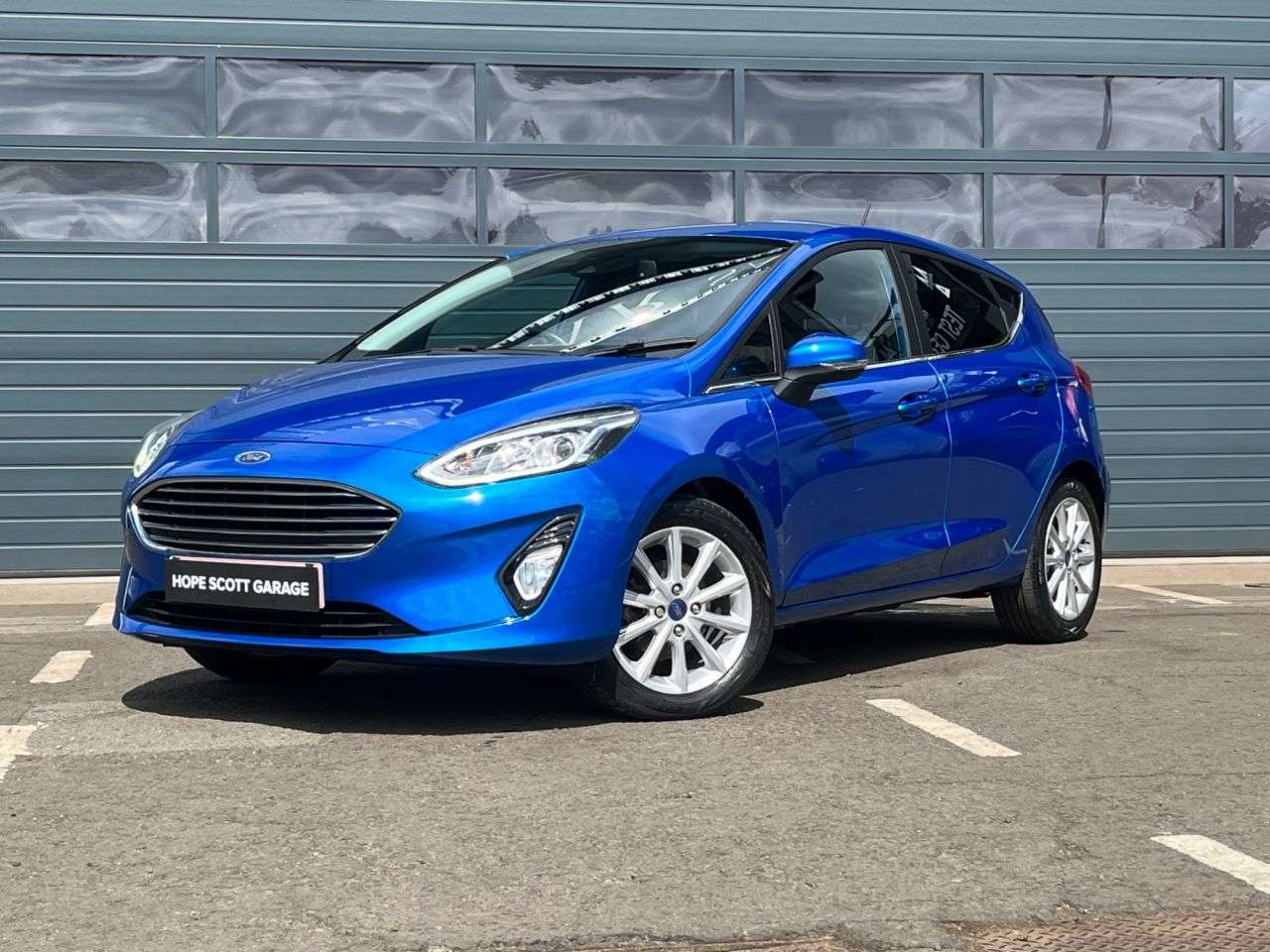 A 2020 FORD FIESTA 1.0T EcoBoost MHEV Titanium Hatchback 5dr Petrol Manual Euro 6 (s/s) (125 p A 2020 FORD FIESTA 1.0T EcoBoost MHEV Titanium Hatchback 5dr Petrol Manual Euro 6 (s/s) (125 p