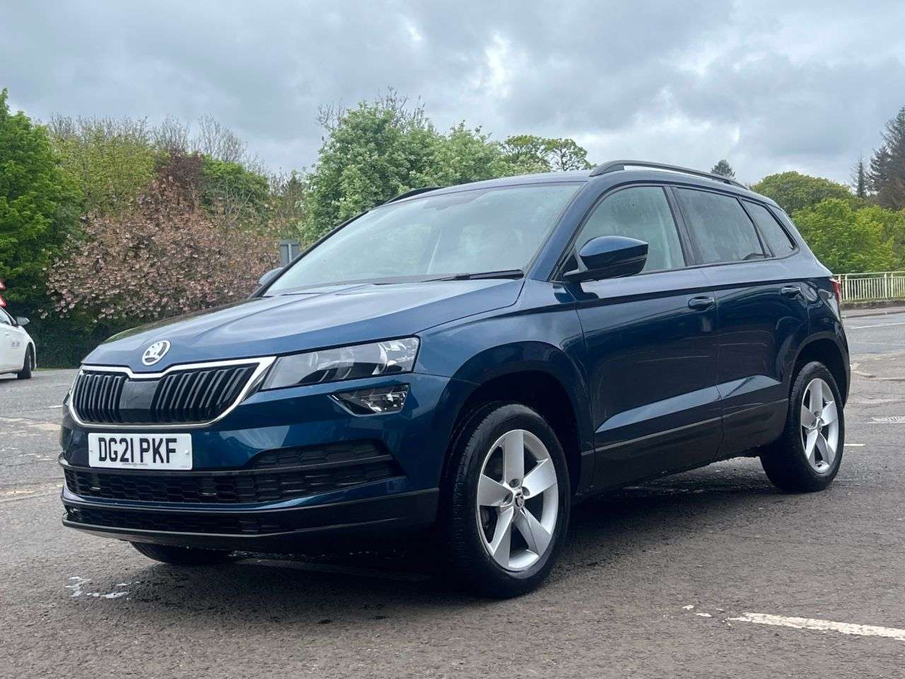 A 2021 SKODA KAROQ 1.0 TSI SE SUV 5dr Petrol Manual Euro 6 (s/s) (110 ps) ***ONE OWNER & FULL A 2021 SKODA KAROQ 1.0 TSI SE SUV 5dr Petrol Manual Euro 6 (s/s) (110 ps) ***ONE OWNER & FULL