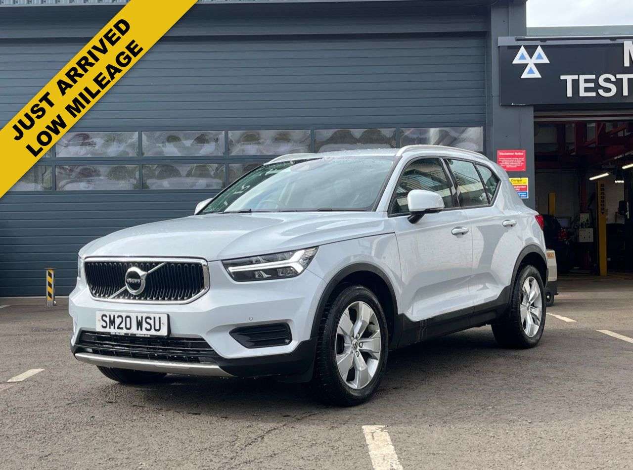 A 2020 VOLVO XC40 1.5 T3 Momentum SUV 5dr Petrol Manual Euro 6 (s/s) (163 ps) A 2020 VOLVO XC40 1.5 T3 Momentum SUV 5dr Petrol Manual Euro 6 (s/s) (163 ps)